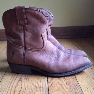Frye ankle boots. Lightly worn. very comfortable.